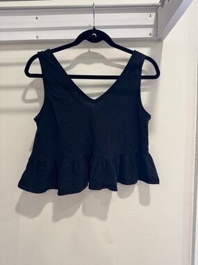 wild fable Black V-Neck Peplum Crop Tank
